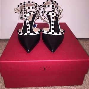 Valentino Garavani Rockstud Heels