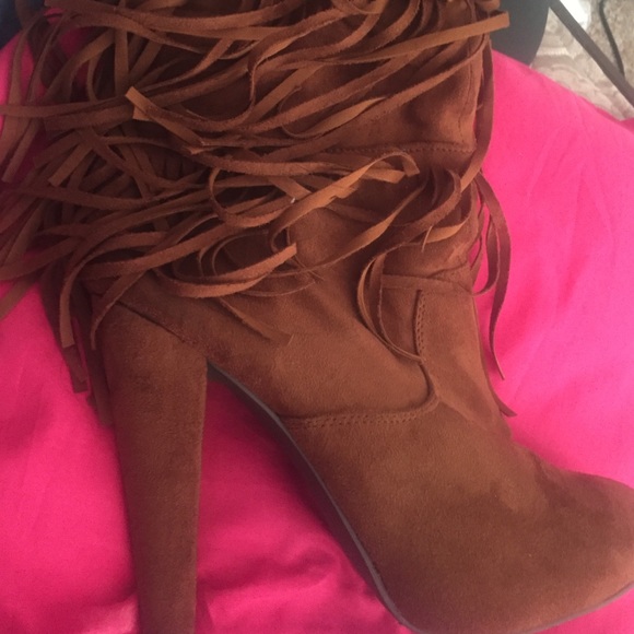Heels with shingles