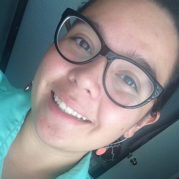 Meet your Posher, Gabby - Picture 1 of 1