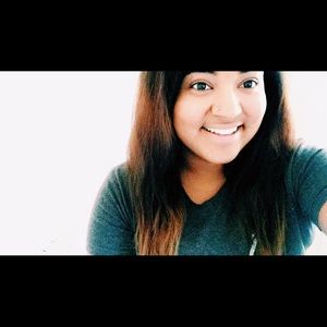 Meet your Posher, Olivia