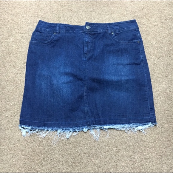 ⛪️ Denim Cato Skirt
