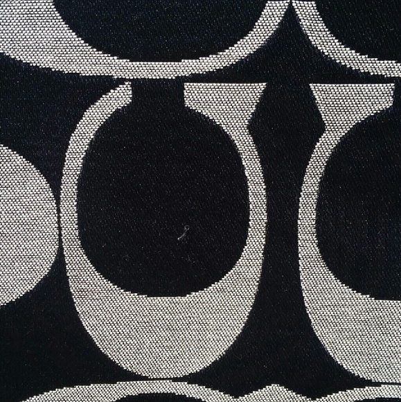 Coach Laura Signature Tote/Handbag Style F18335 - Picture 3 of 4