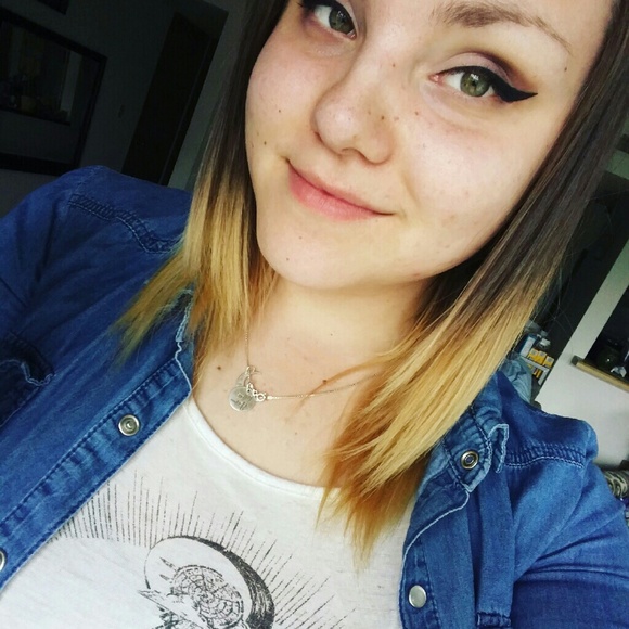 Meet your Posher, Sedina - Picture 3 of 3