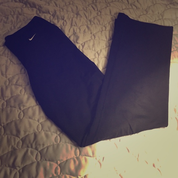 Athletic pants