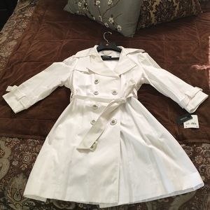 Beautiful brand new summer trench coat