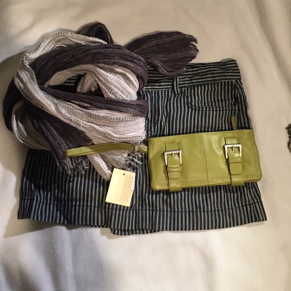 Genuine leather clutch/wristlet NWT
