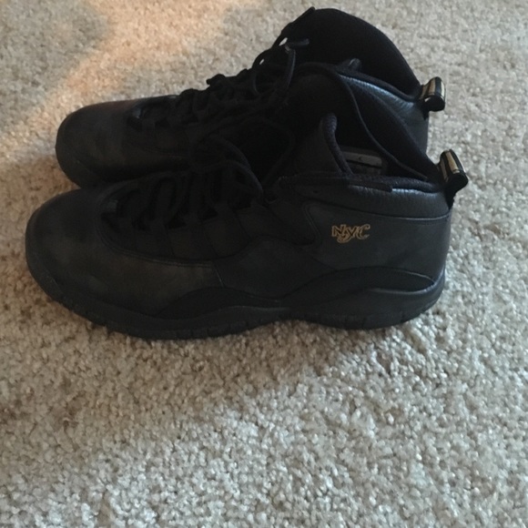 Jordan NYC 10 (Black & Gold ) - Picture 2 of 3