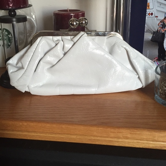 White aldo clutch