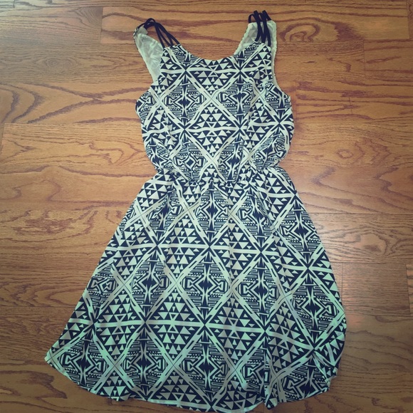 *HOST PICK* Tribal Print Dress