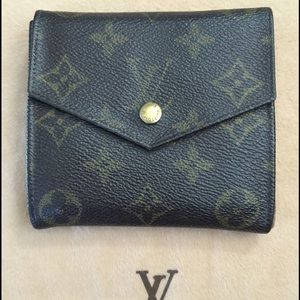 Authentic Louis Vuitton Trifold wallet