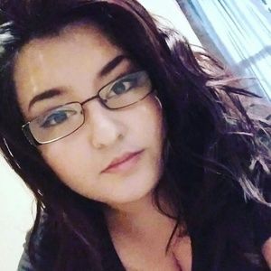 Meet your Posher, Marissa