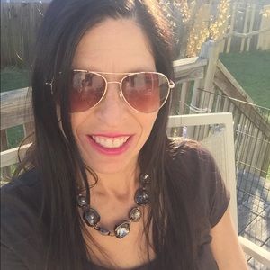 Meet your Posher, Tina