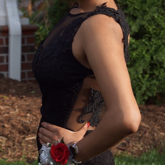 Prom dress - Picture 3 of 4