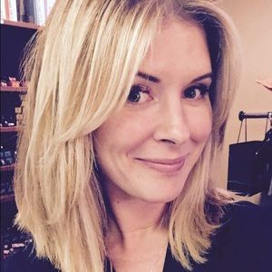 Meet your Posher, Caroline