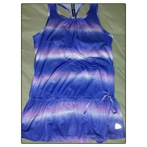 2 Fitness/Activewear Tops