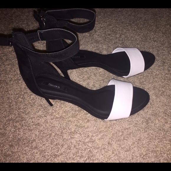 Forever 21 heels NWOT!
