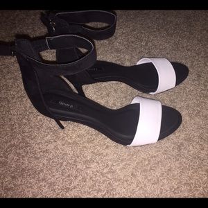 Forever 21 heels NWOT!