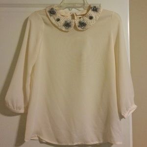 Blouse with sequin collar