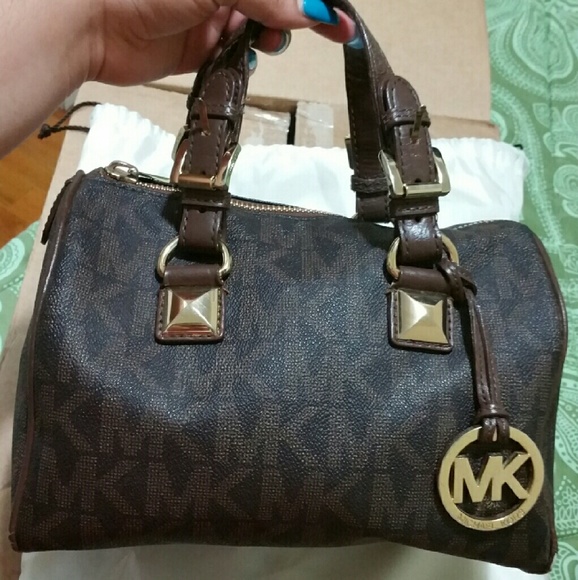 Michael kors small greyson