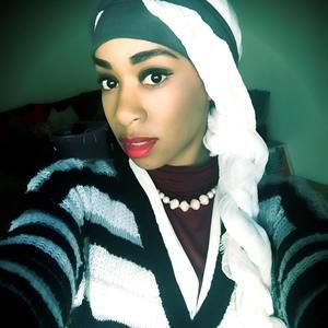 Meet your Posher, Phoenicia