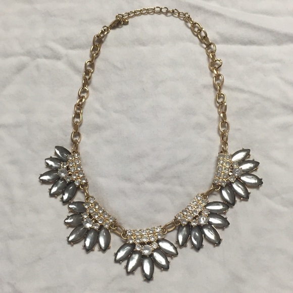🎁FREE WITH PURCHASE🎁 Silver and Gold Necklace