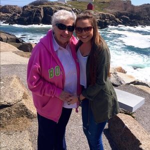 Meet your Posher, Maddie