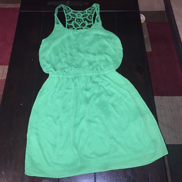 ✨💚 EXPRESS DRESS 💚✨