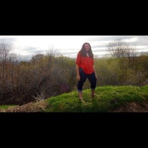 Meet your Posher, Brooke