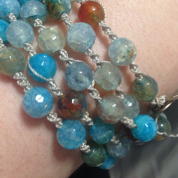 Lulu Dharma 5 Wrap bracelet blue agate