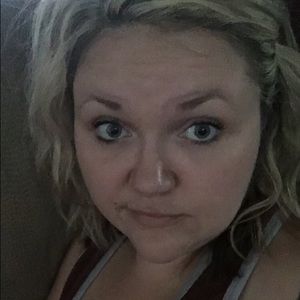 Meet your Posher, Alicia