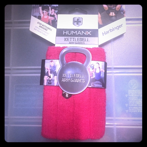 Reebok Accessories - NWT KettleBell arm guards