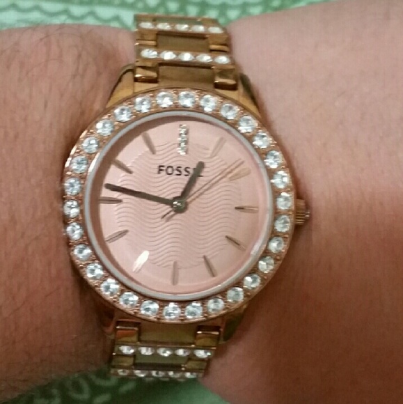 Rose gold Fossil watch