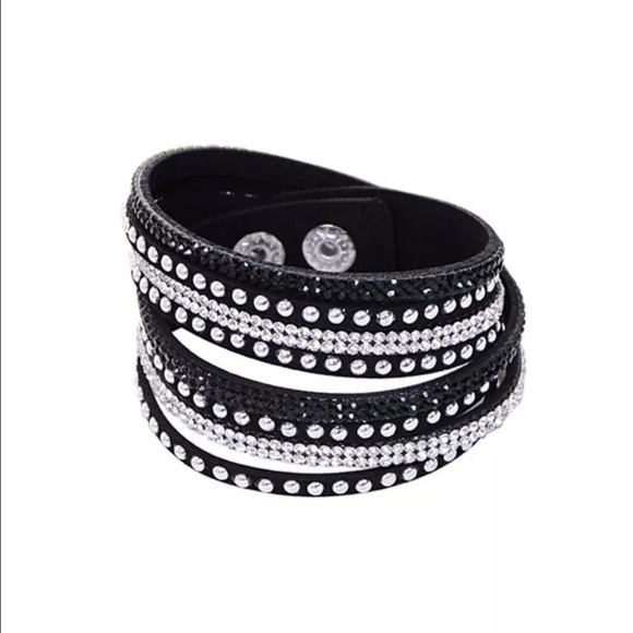 Jewelry - IN STOCK! Black Suede Rhinestone Studded Choker