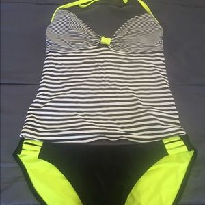 Swim suit
