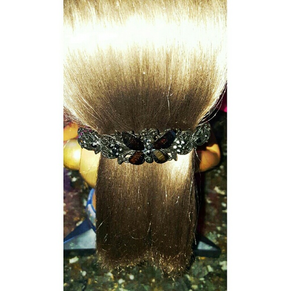 🌹🖤Black Fashion Hair Clip Butterfly Pendant🖤🌹 - Picture 1 of 3