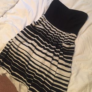 Striped strapless dress