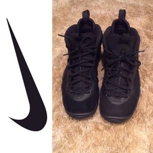 Nike Air Foamposite One “Black Suede” GS