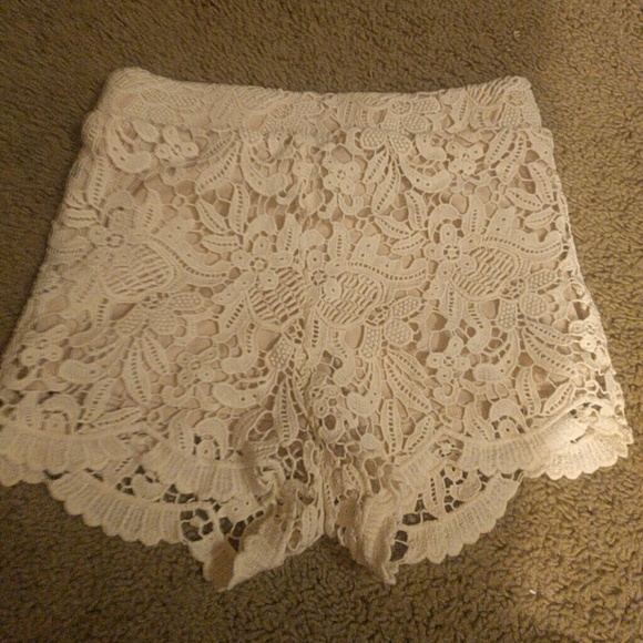 Forever 21 crochet shorts