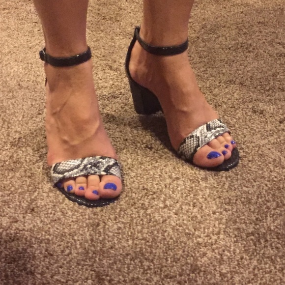 Black and White Snake sandals