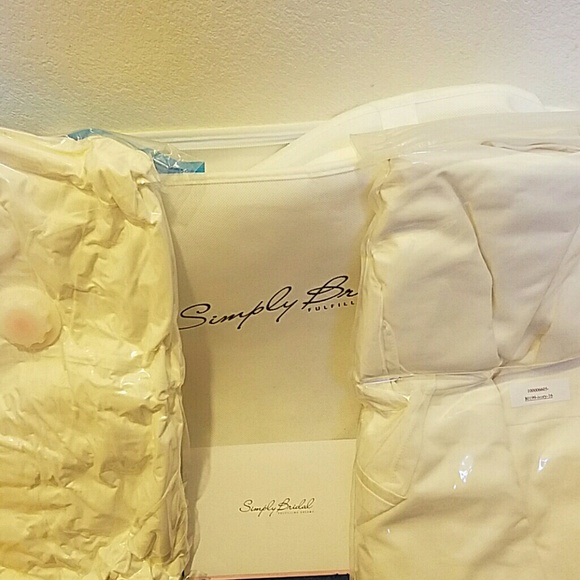 Two available size 14 and 16 - Picture 3 of 4