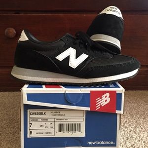 New Balance Classics Traditional Women's