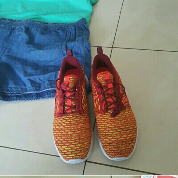 *sold* Womens Roshe one flyknit - Picture 4 of 4