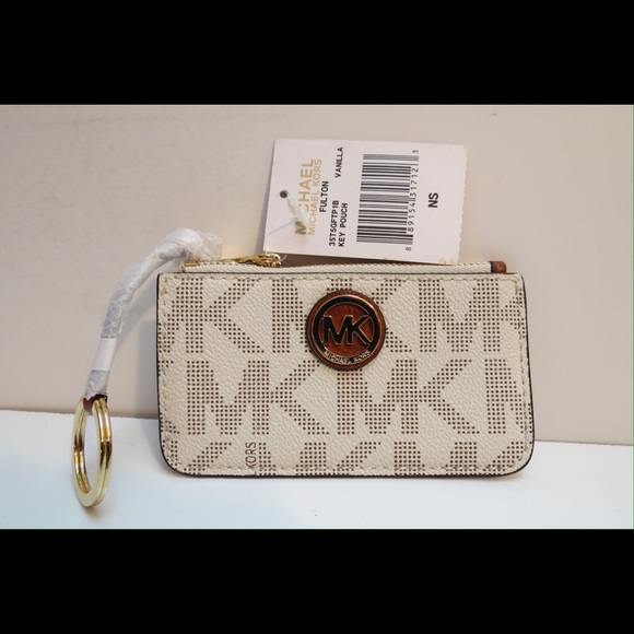 Michael Kors Accessories - NWT Michael Kors Fulton Key Pouch Wallet