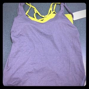 Lululemon tank with detachable bra