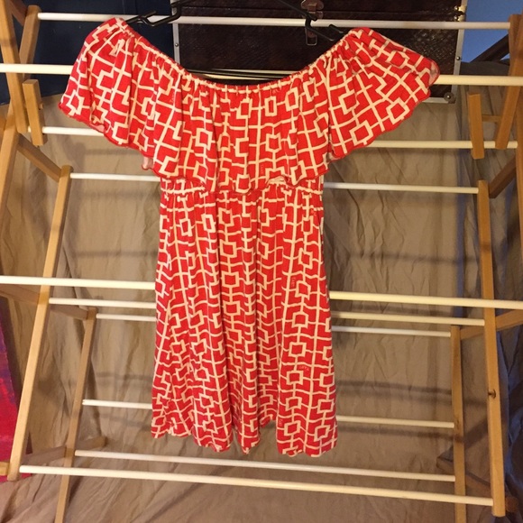 Off the shoulder Summer dress by Tart