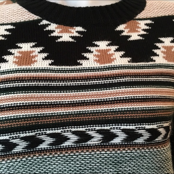 💥Tribal Sweater by Lucca Couture - Picture 2 of 4