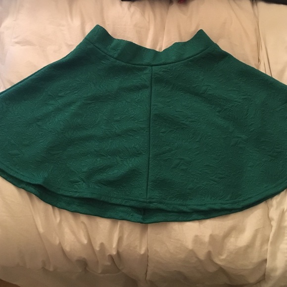 Esmeralda round skirt - Picture 1 of 3
