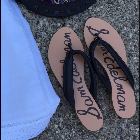 Sam Edelman black leather sandals - Picture 2 of 4