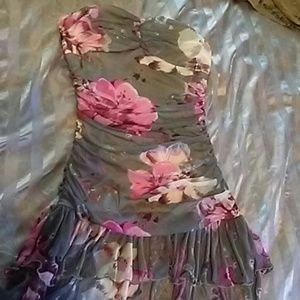 Xoxo strapless dress