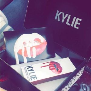 Kylie Jenner Lip Kit